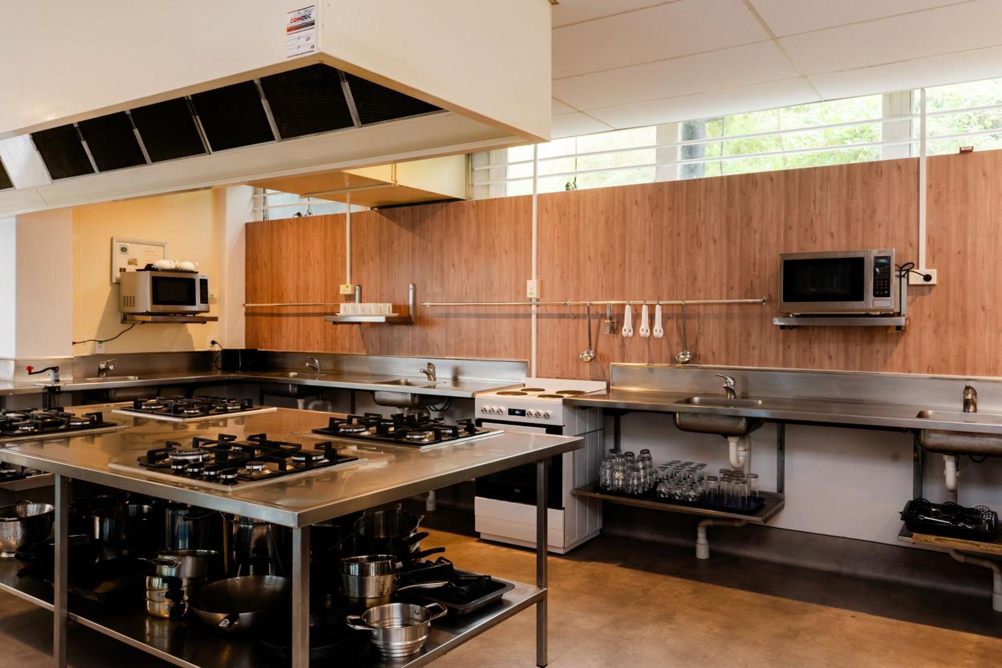 Haka House Auckland City Экстерьер фото